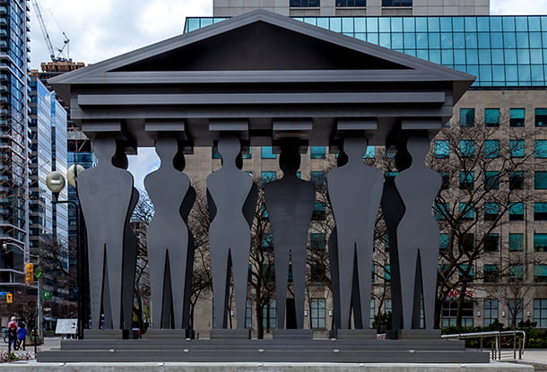 photo: Pillars of Justice, Toronto (iStockphoto)
